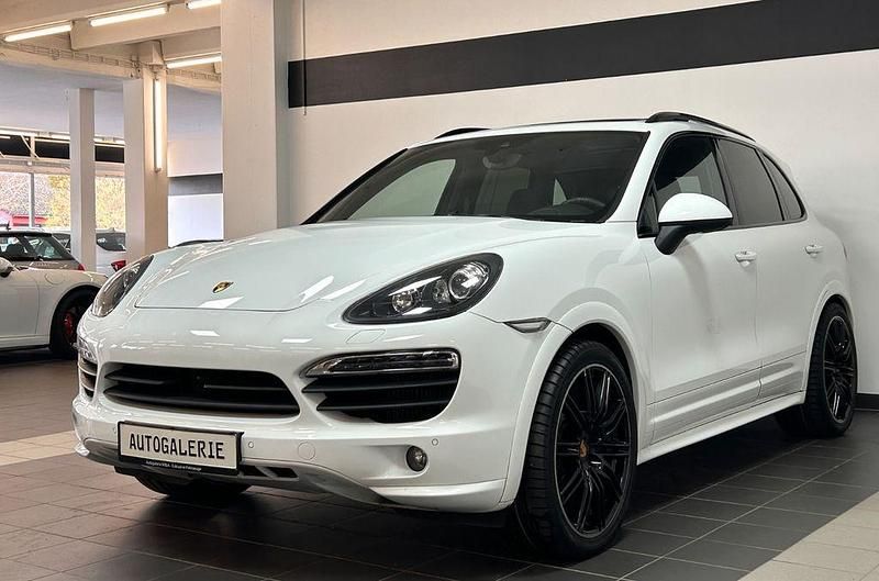 Pure white/weiss Gebraucht 2013 Porsche Cayenne S SUV | 38.990 € (Teuer) - Bild 1/4