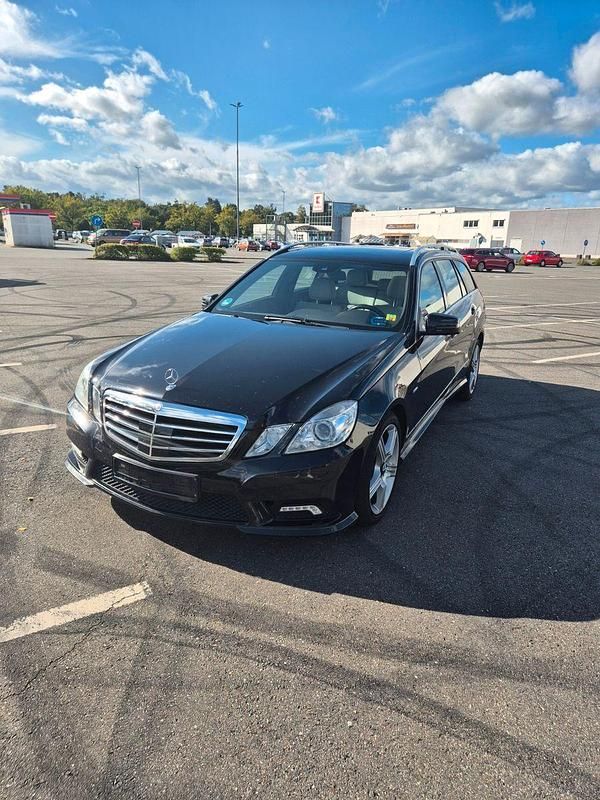 Gebraucht Mercedes E350 AMG 231 PS (169 kW) 2010 Schwarz Kombi