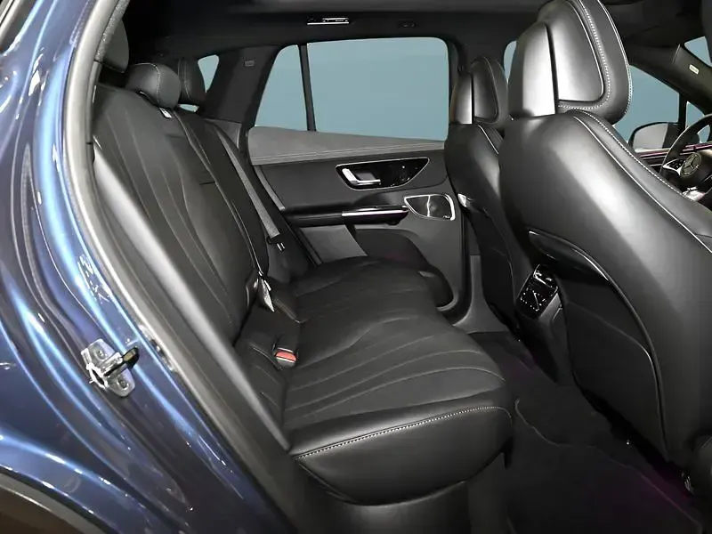 Gebraucht Mercedes EQE300 180 kW (245 PS) 2025 Blau Limousine