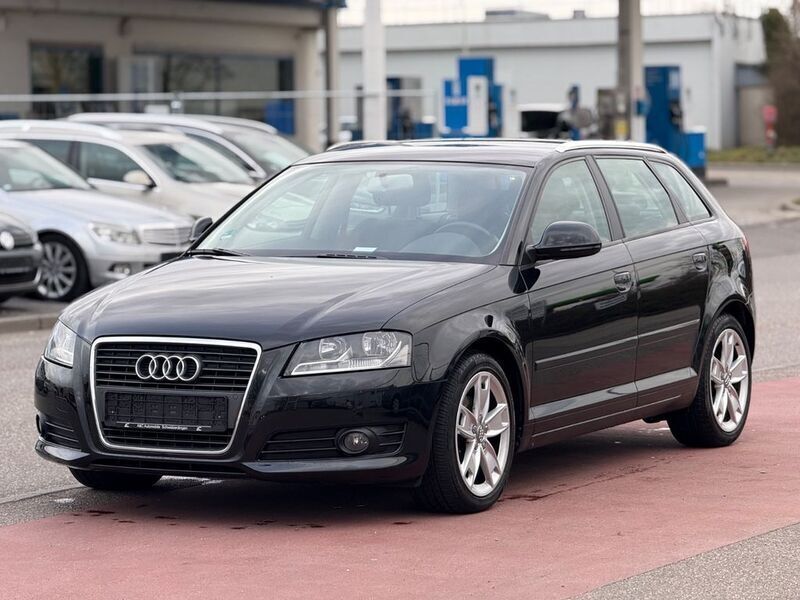 Schwarz Gebraucht 2009 Audi A3 Sportback Ambition Limousine | 9.500 € (Etwas zu teuer) - Bild 1/4