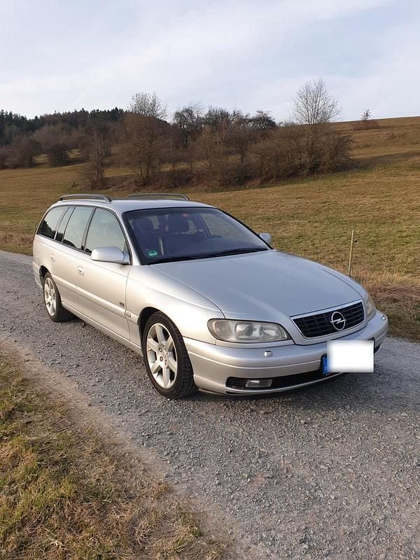 Gebraucht Opel Omega Design Edition 150 PS (110 kW) 2003 Silber Kombi