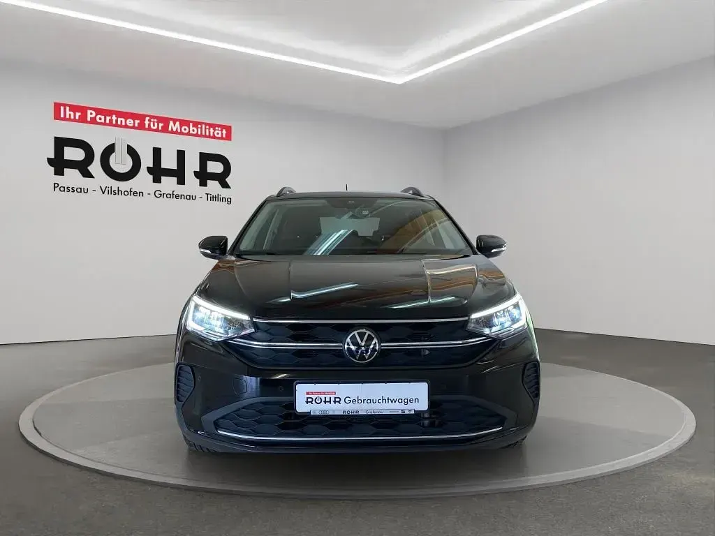Gebraucht VW Taigo Move 110 PS (80 kW) 2023 Deep black perleffekt SUV