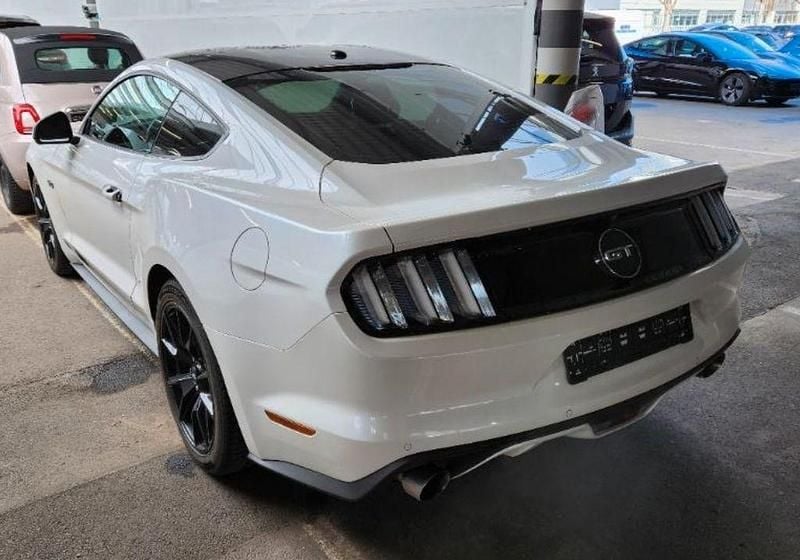 Gebraucht Ford Mustang GT 421 PS (309 kW) 2017 Weiß Coupé