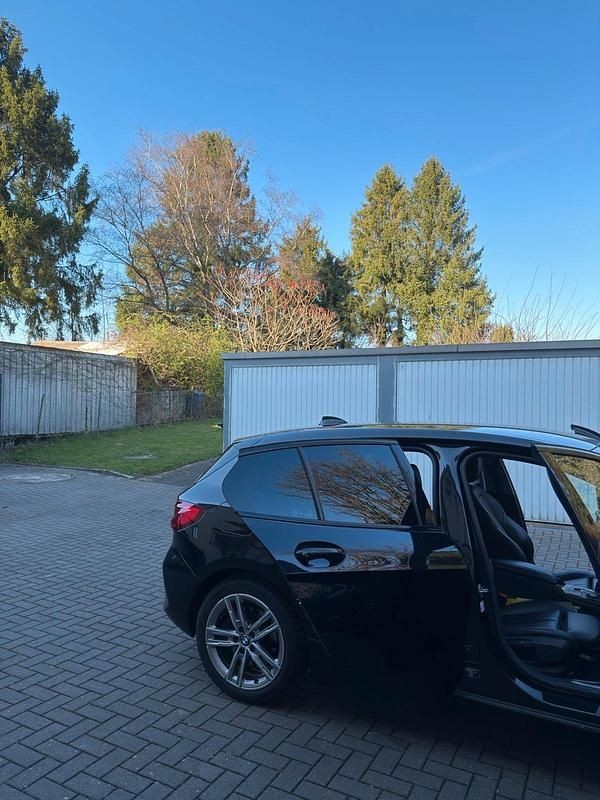 Gebraucht BMW 120 190 PS (139 kW) 2019 Schwarz Kleinwagen