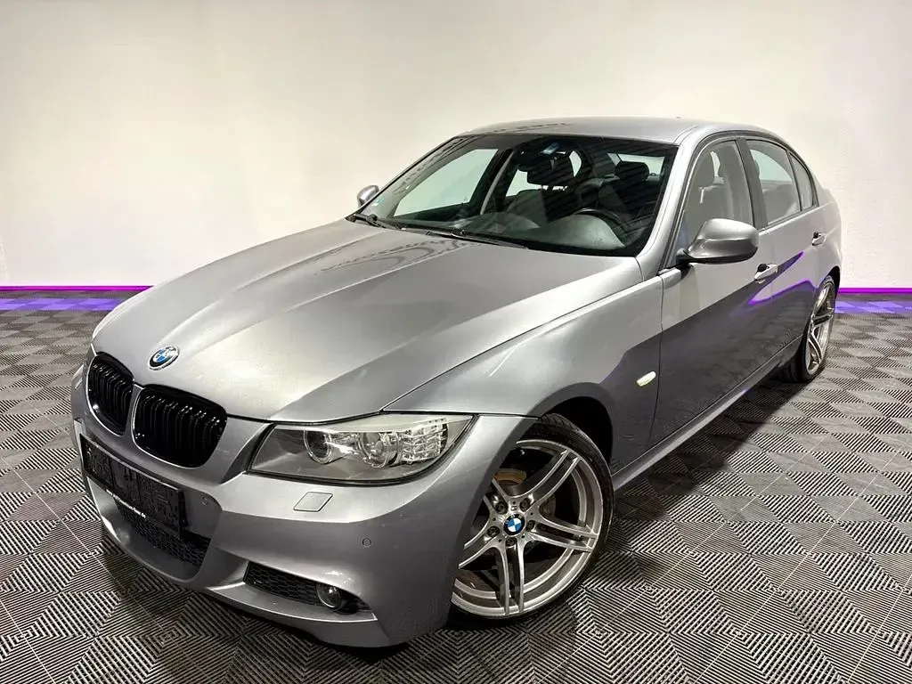 Gebraucht BMW 320 M Sport 170 PS (125 kW) 2009 Grau Limousine