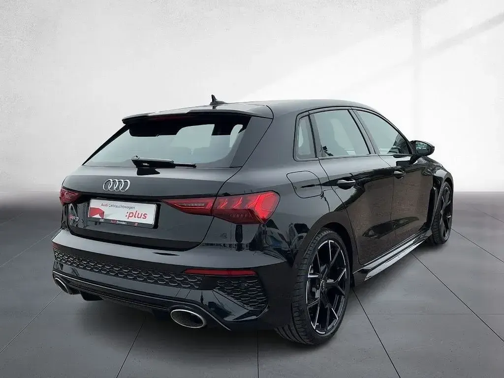 Gebraucht Audi RS3 Sport 400 PS (294 kW) 2023 Schwarz Limousine