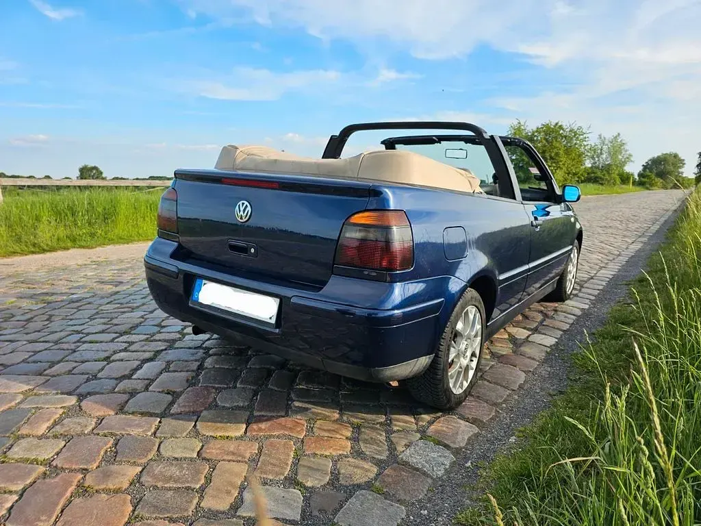 Gebraucht VW Golf Highline 101 PS (74 kW) 2000 Blau Cabrio