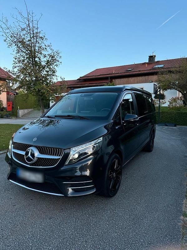 Schwarz Gebraucht 2019 Mercedes V300 Marco Polo Van / Kleinbus | 47.999 € - Bild 1/4