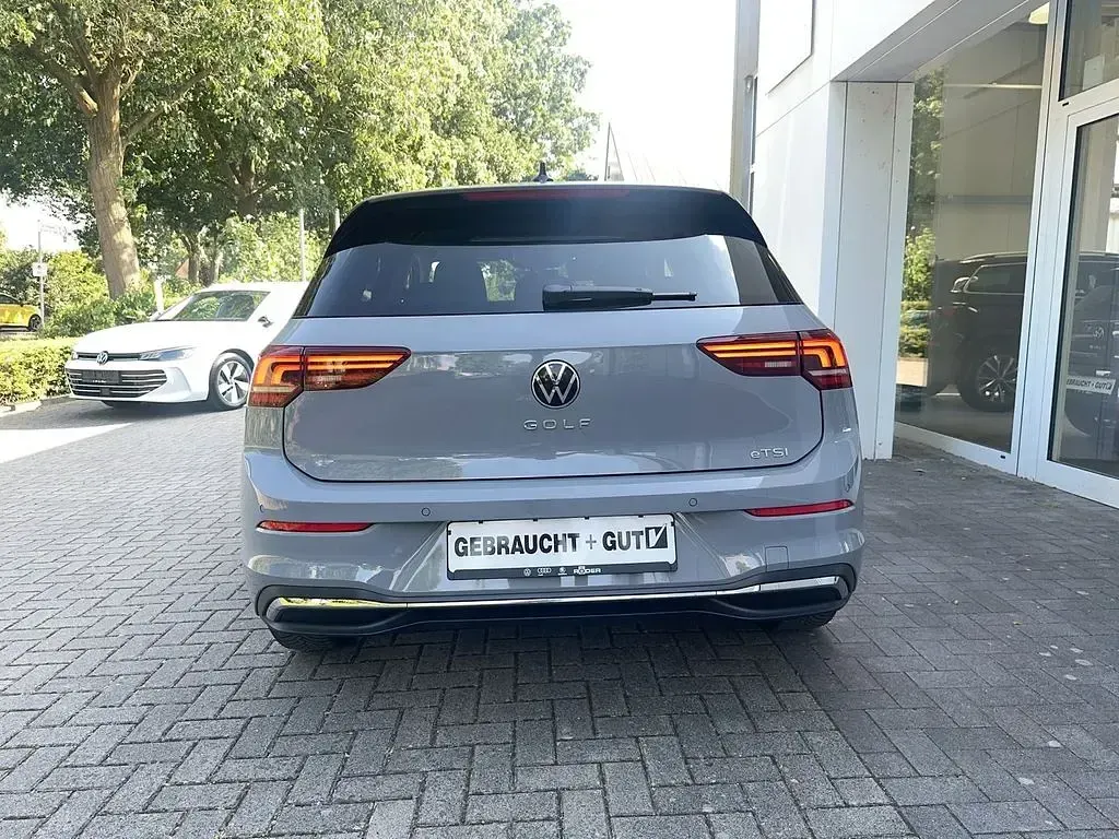 Gebraucht VW Golf VIII R 150 PS (110 kW) 2025 Mondsteingrau Limousine