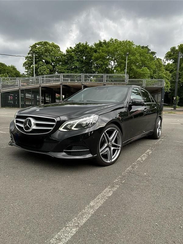Usata Mercedes E350 252 CV (185 kW) 2014 Nero Berlina