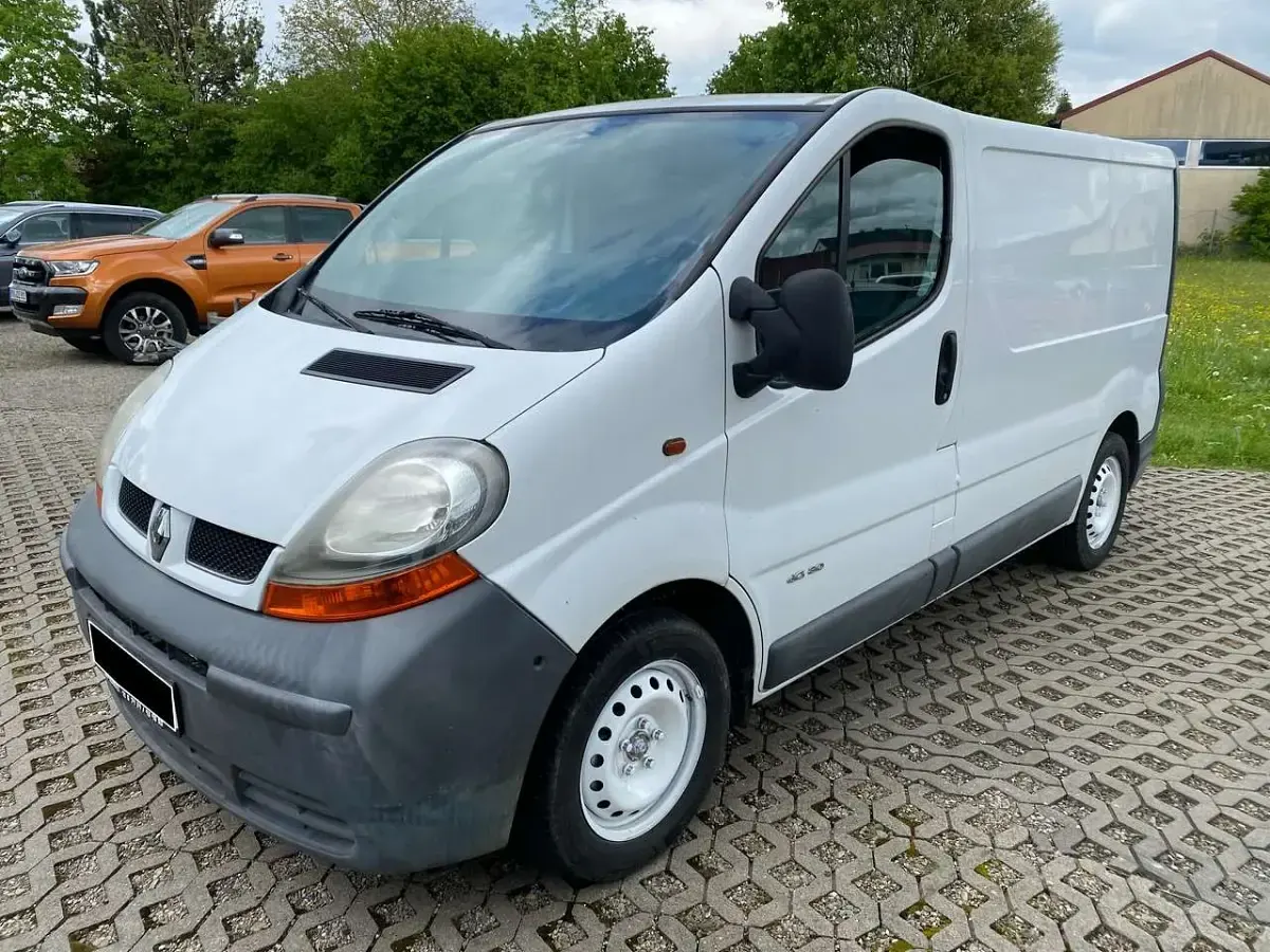 Brugt Renault Trafic 82 HK (60 kW) 2004 Hvid MPV