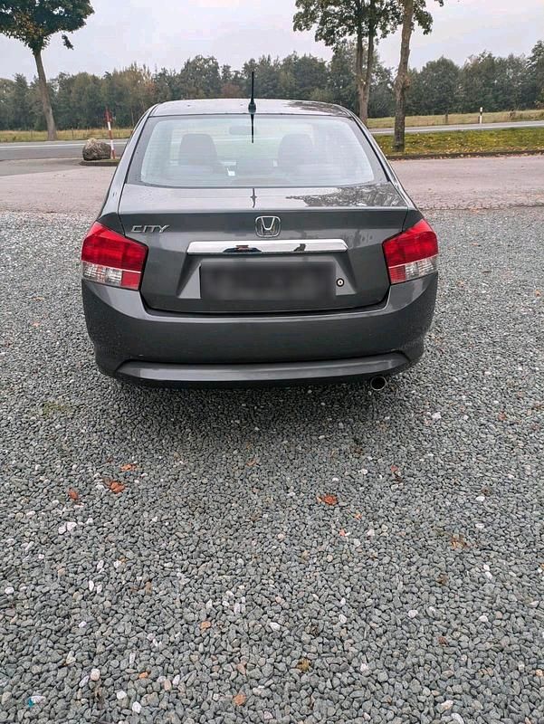 Gebraucht Honda City 99 PS (72 kW) 2010 Grau Limousine