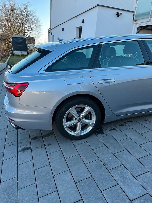 Gebraucht Audi A6 Ambiente 265 PS (194 kW) 2022 Silber Kombi