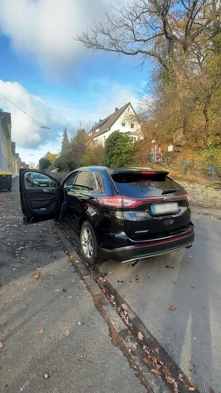 Gebraucht Ford Edge 210 PS (154 kW) 2015 Schwarz SUV