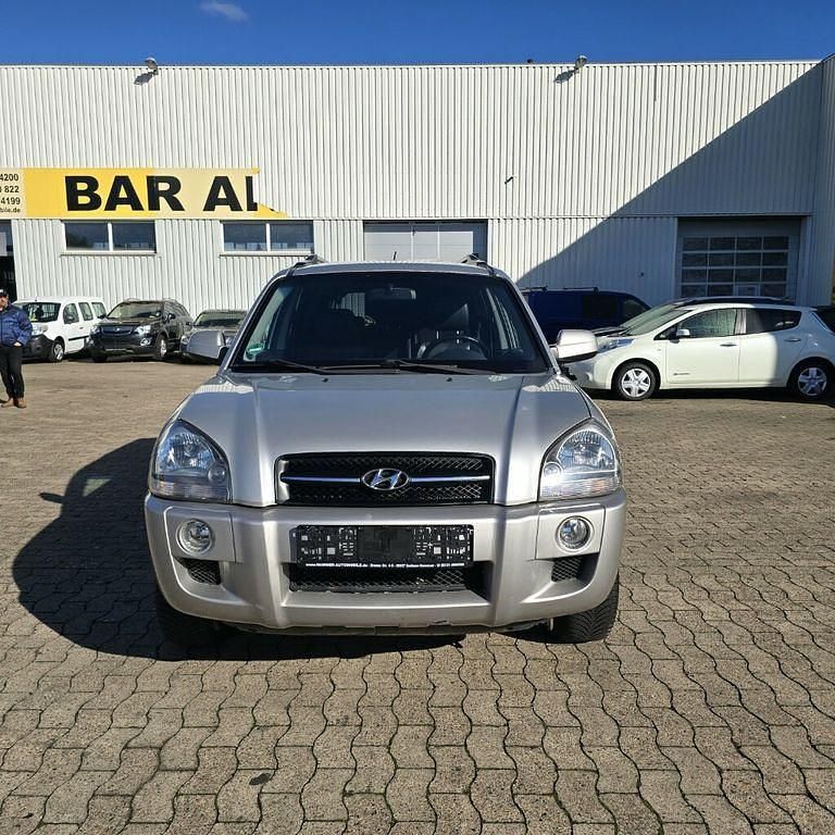Silber Gebraucht 2007 Hyundai Tucson SUV | 4.200 € (Fairer Preis) - Bild 1/4