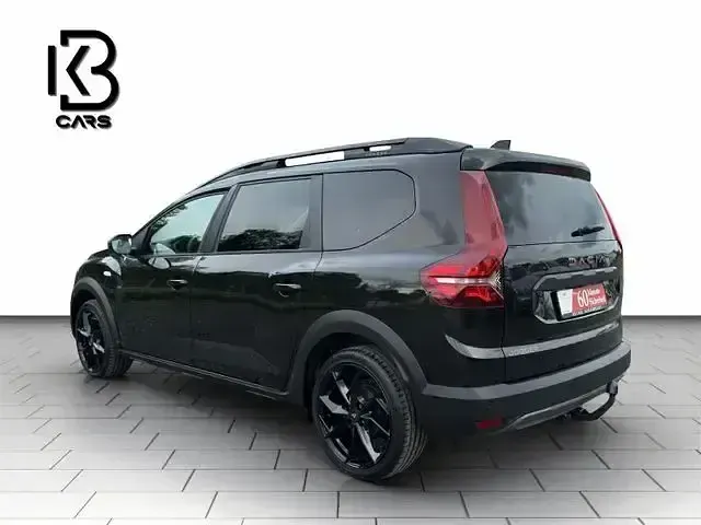 Gebraucht Dacia Jogger Extreme 110 PS (80 kW) 2024 Perlmuttschwarz Van / Kleinbus