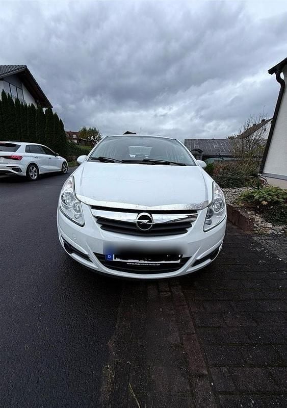 Weiß Gebraucht 2009 Opel Corsa Kleinwagen | 2.800 € (Fairer Preis) - Bild 1/4