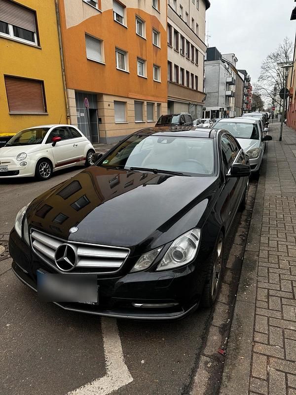 Gebraucht Mercedes E350 231 PS (169 kW) 2011 Coupé