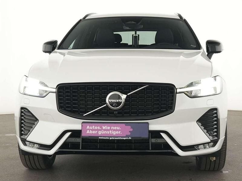 Gebraucht Volvo XC60 Plus 250 PS (183 kW) 2023 Weiß SUV