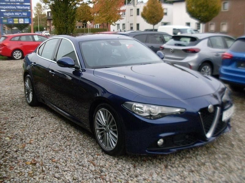 Gebraucht Alfa Romeo Giulia Super 150 PS (110 kW) 2016 Blau Limousine