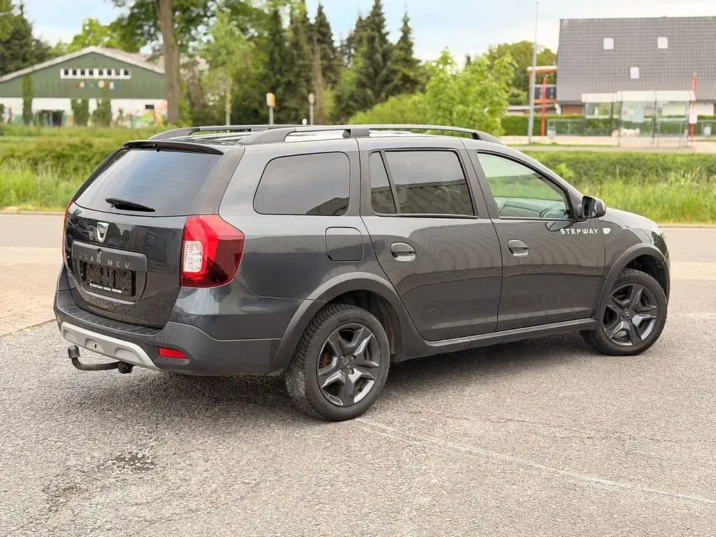 Gebraucht Dacia Logan MCV Stepway 90 PS (66 kW) 2018 Limousine