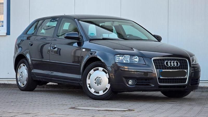 Gebraucht Audi A3 Attraction 102 PS (75 kW) 2008 Schwarz Kleinwagen