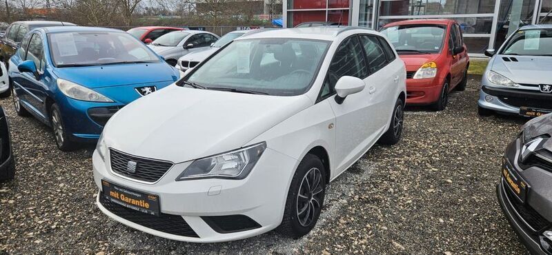Weiß Gebraucht 2013 Seat Ibiza Style Limousine | 4.390 € (Fairer Preis) - Bild 1/4