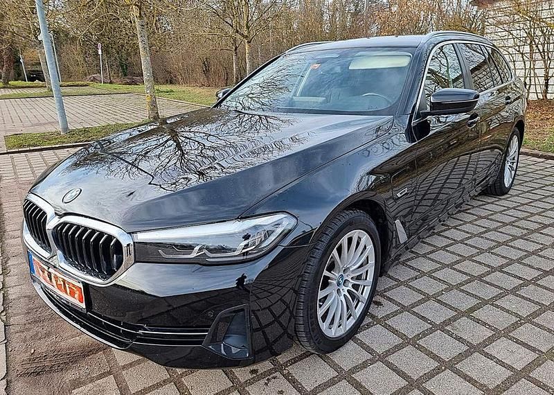 Gebraucht BMW 530e 292 PS (214 kW) 2022 Schwarz Kombi