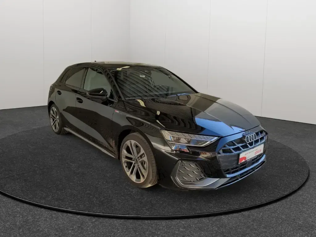 Gebraucht Audi A3 S-Line 150 PS (110 kW) 2025 Schwarz Limousine