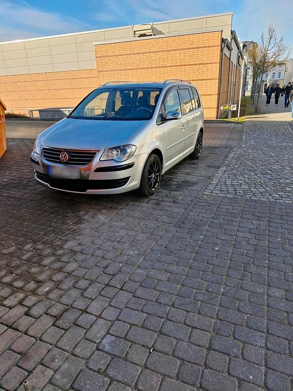 Gebraucht VW Touran 140 PS (102 kW) 2008 Silber Van / Kleinbus