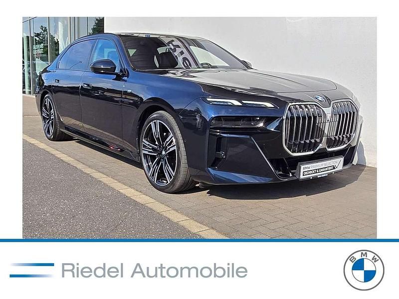 M carbonschwarz Gebraucht 2024 BMW 740 M Sport Limousine | 91.890 € (Etwas zu teuer) - Bild 1/3