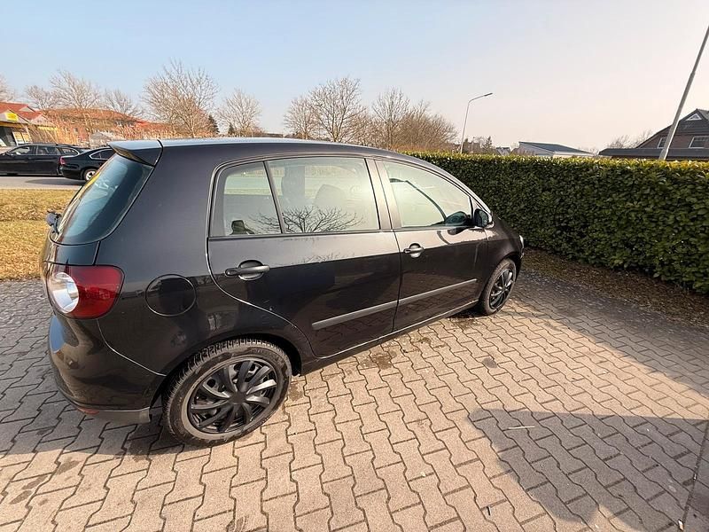Gebraucht VW Golf 105 PS (77 kW) 2005 Schwarz SUV