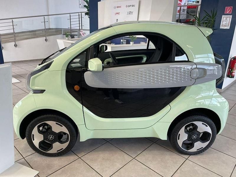 Neu XEV Yoyo 14 kW (20 PS) 2025 Grün Kleinwagen