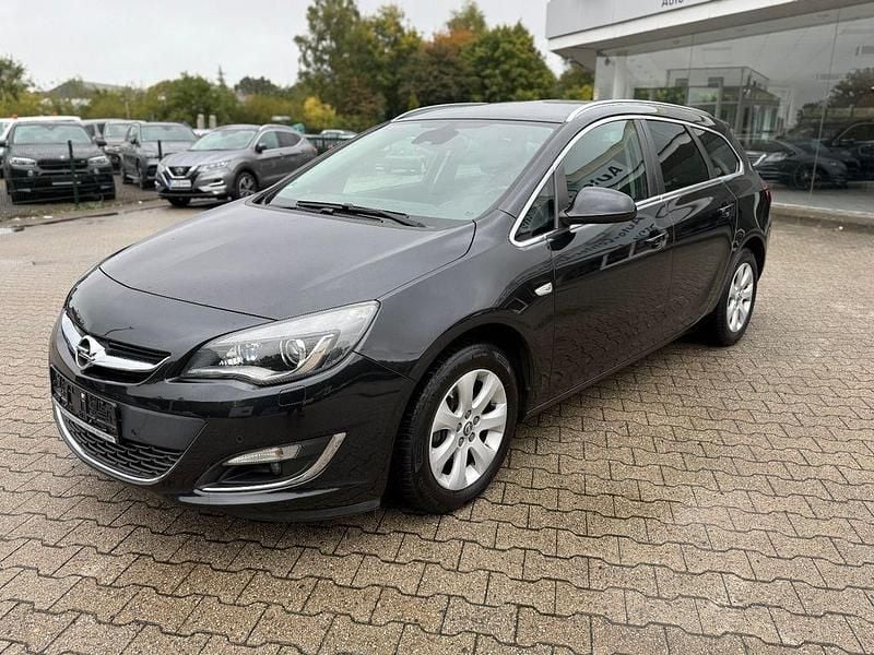 Gebraucht Opel Astra Exklusiv 120 PS (88 kW) 2016 Schwarz Kombi