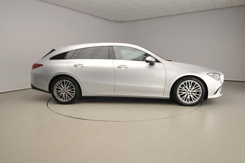Gebraucht Mercedes CLA180 Shooting Brake Luxury 136 PS (100 kW) 2022 Grau Kombi