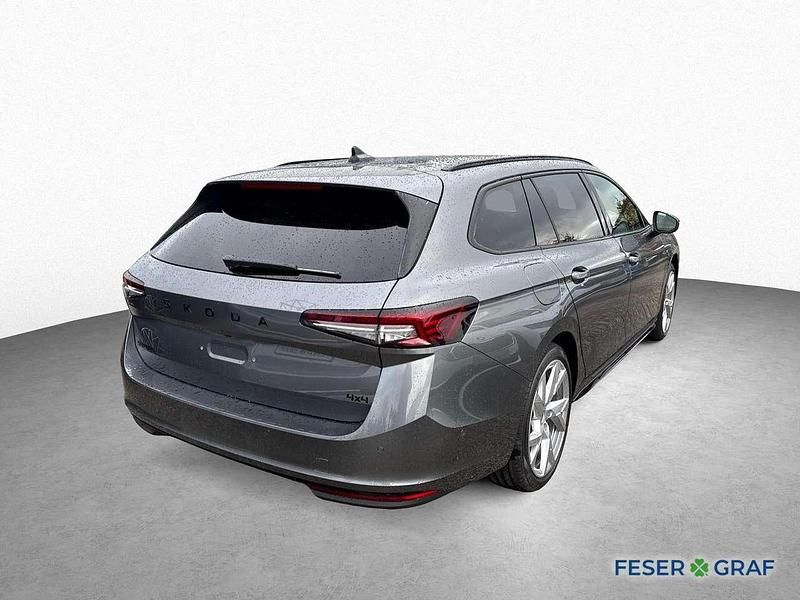 Neu Skoda Superb Suite 265 PS (194 kW) 2026 Graphitegrau metallic Kombi