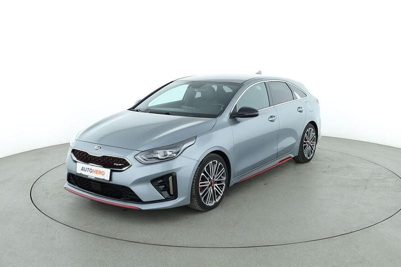 Grau Gebraucht 2021 Kia ProCeed Kleinwagen | 22.150 € (Guter Preis) - Bild 1/3