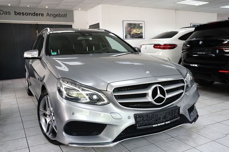 Grau Gebraucht 2013 Mercedes E500 Sport Limousine | 25.950 € (Fairer Preis) - Bild 1/4