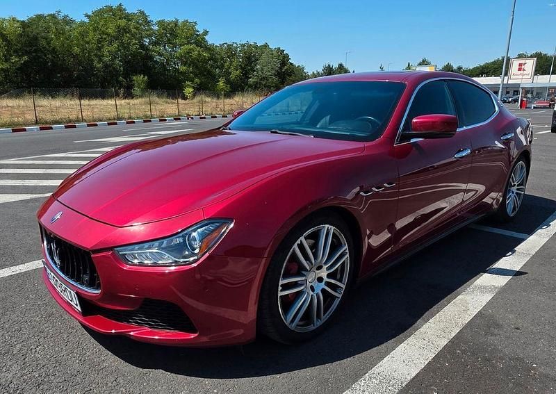 Gebraucht Maserati Ghibli 409 PS (300 kW) 2015 Rot Limousine