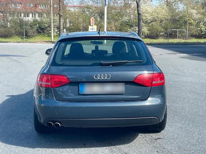 Gebraucht Audi A4 143 PS (105 kW) 2009 Grau Kombi