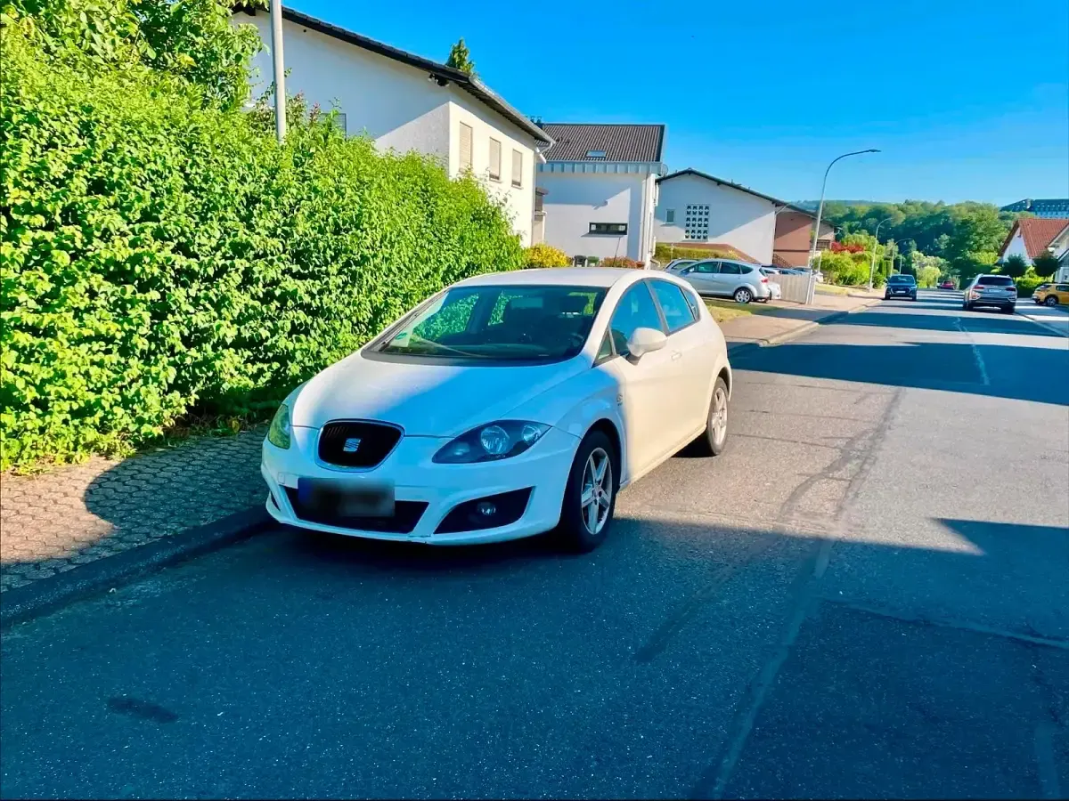 Gebraucht Seat Leon 125 PS (91 kW) 2010 Weiß Kleinwagen