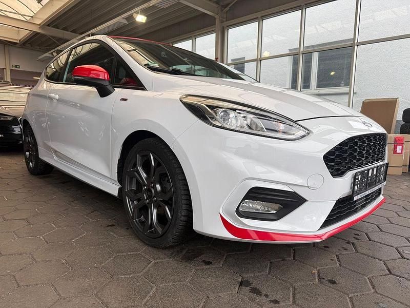 Gebraucht Ford Fiesta ST-Line 101 PS (74 kW) 2017 Weiß Kleinwagen