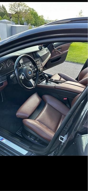 Gebraucht BMW 530 M Performance 286 PS (210 kW) 2013 Grau Kombi