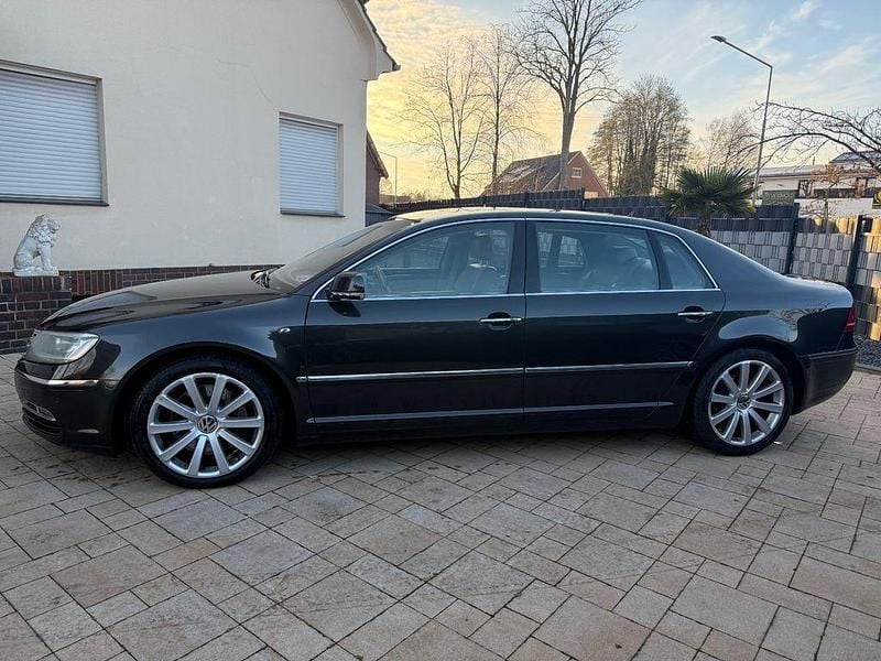 Gebraucht VW Phaeton 334 PS (245 kW) 2011 Grau Limousine