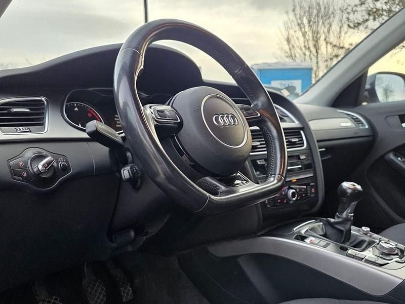 Gebraucht Audi A4 Ambiente 245 PS (180 kW) 2014 Schwarz Limousine