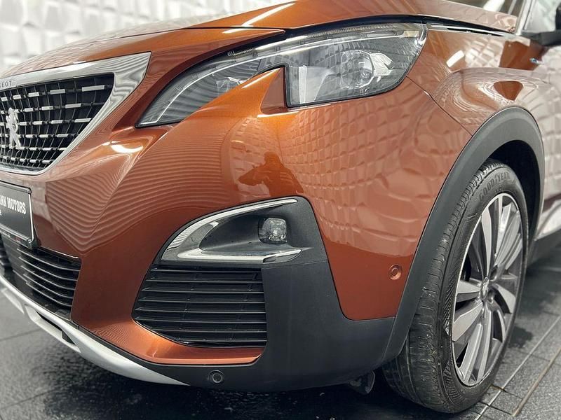 Gebraucht Peugeot 3008 Allure 300 PS (220 kW) 2020 Braun SUV