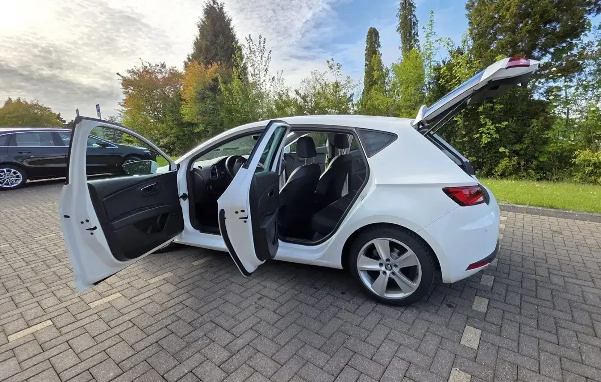 Gebraucht Seat Leon FR 150 PS (110 kW) 2016 Weiß Limousine