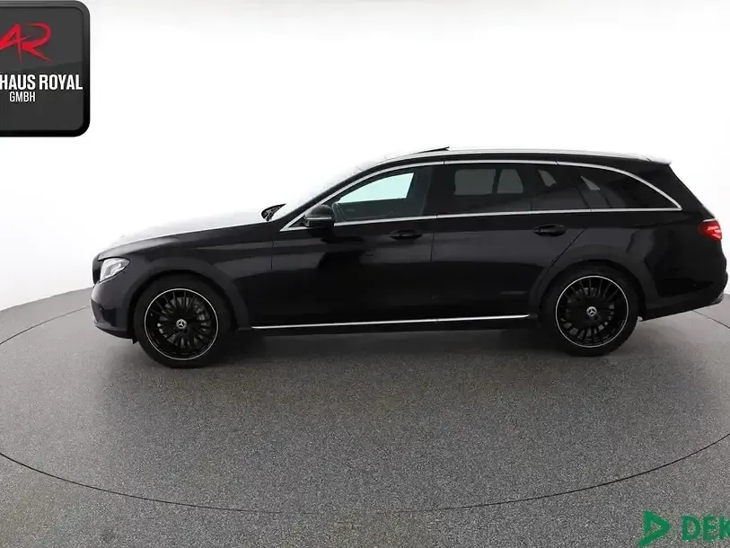 Używany Mercedes E400 340 KM (250 kW) 2020 Czarny Kombi