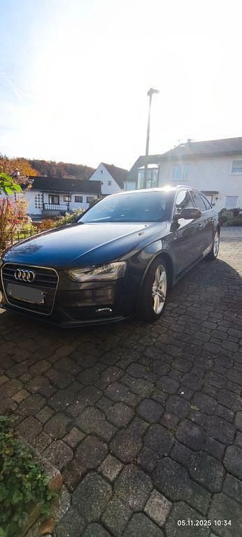 Grau Gebraucht 2012 Audi A4 S-Line Kombi | 8.300 € (Guter Preis) - Bild 1/4