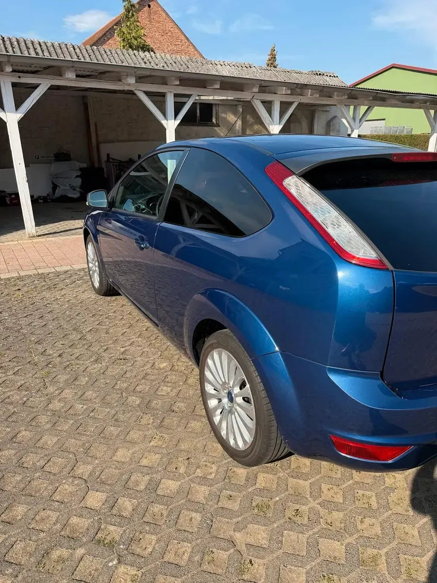 Gebraucht Ford Focus 125 PS (91 kW) 2008 Blau Coupé